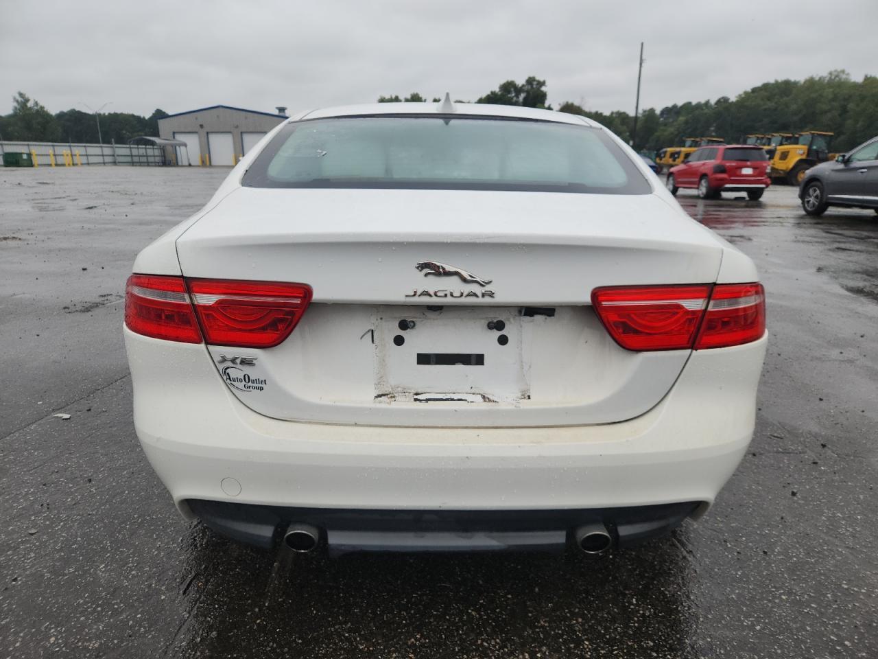 2017 JAGUAR XE