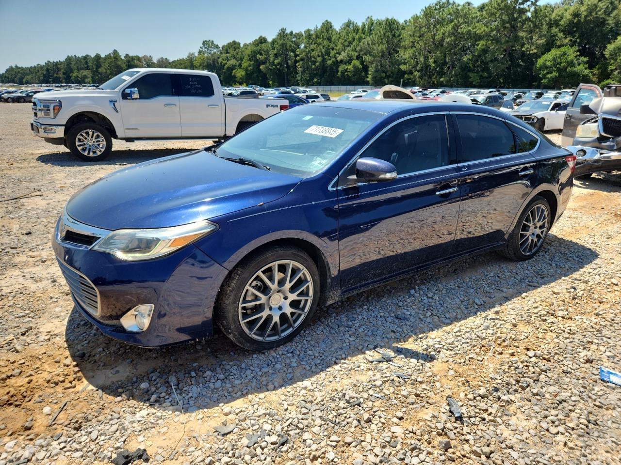 2013 TOYOTA Avalon