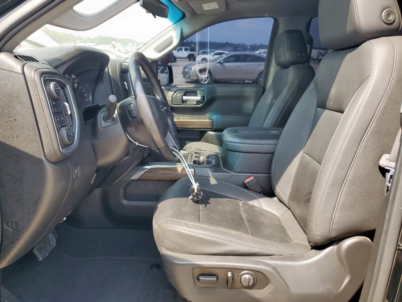 2021 CHEVROLET Silverado