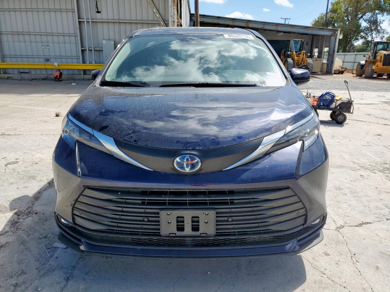 2025 TOYOTA SIENNA