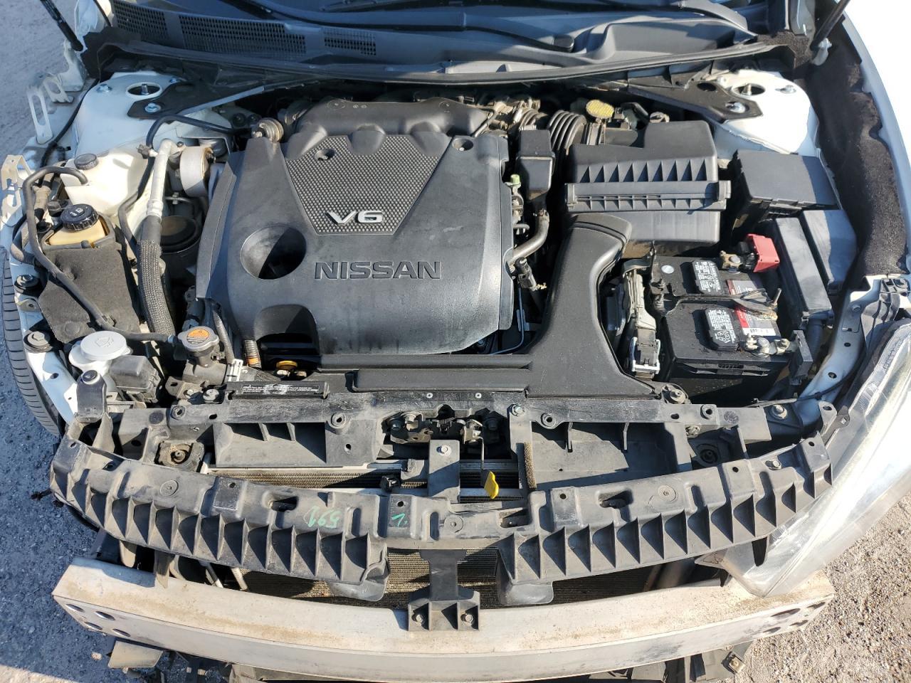 2017 NISSAN Maxima
