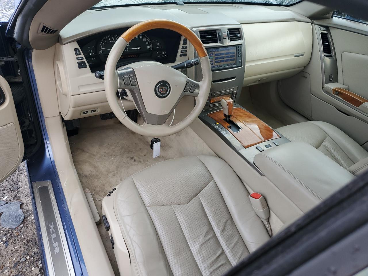 2005 CADILLAC Xlr
