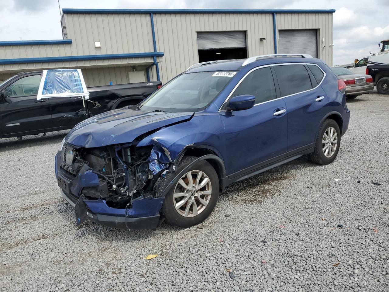 2017 NISSAN ROGUE