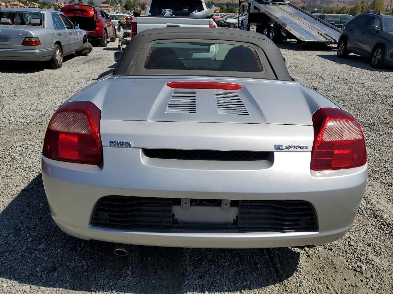2001 TOYOTA Mr2