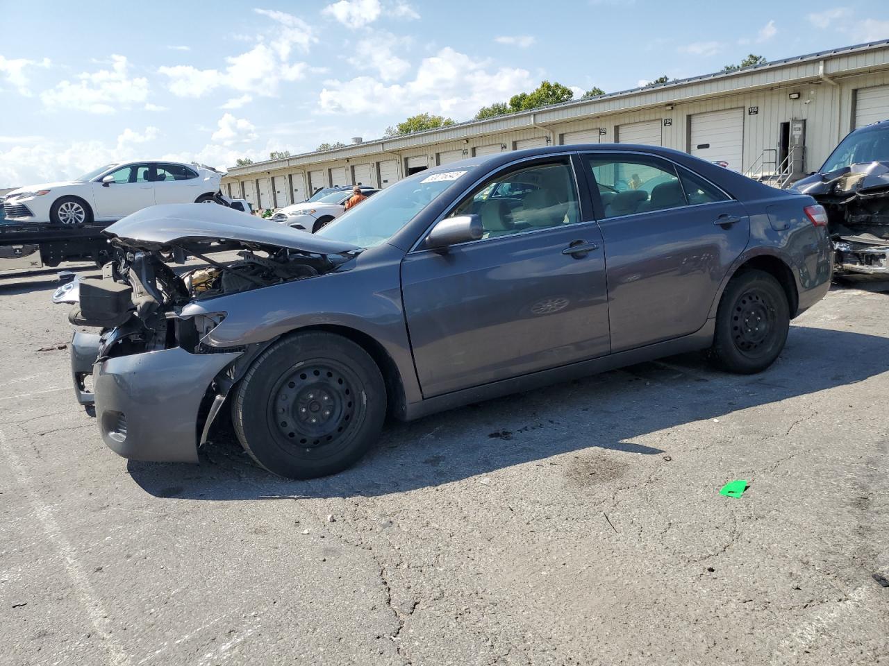 2011 TOYOTA CAMRY