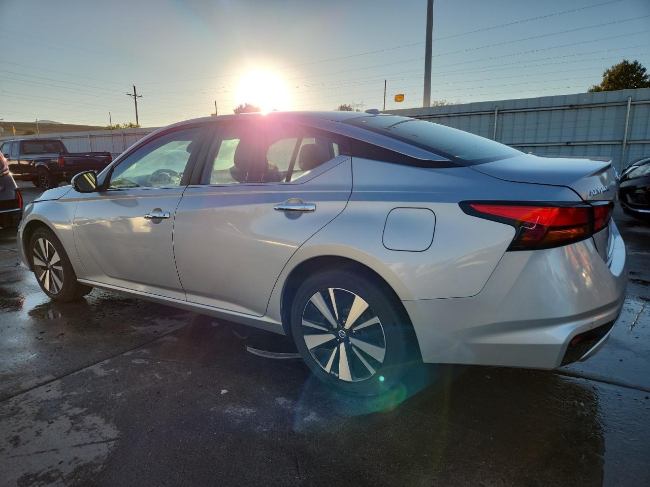 2022 NISSAN ALTIMA