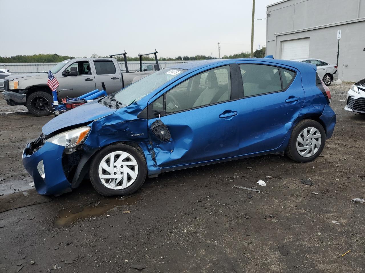 2015 TOYOTA Prius c