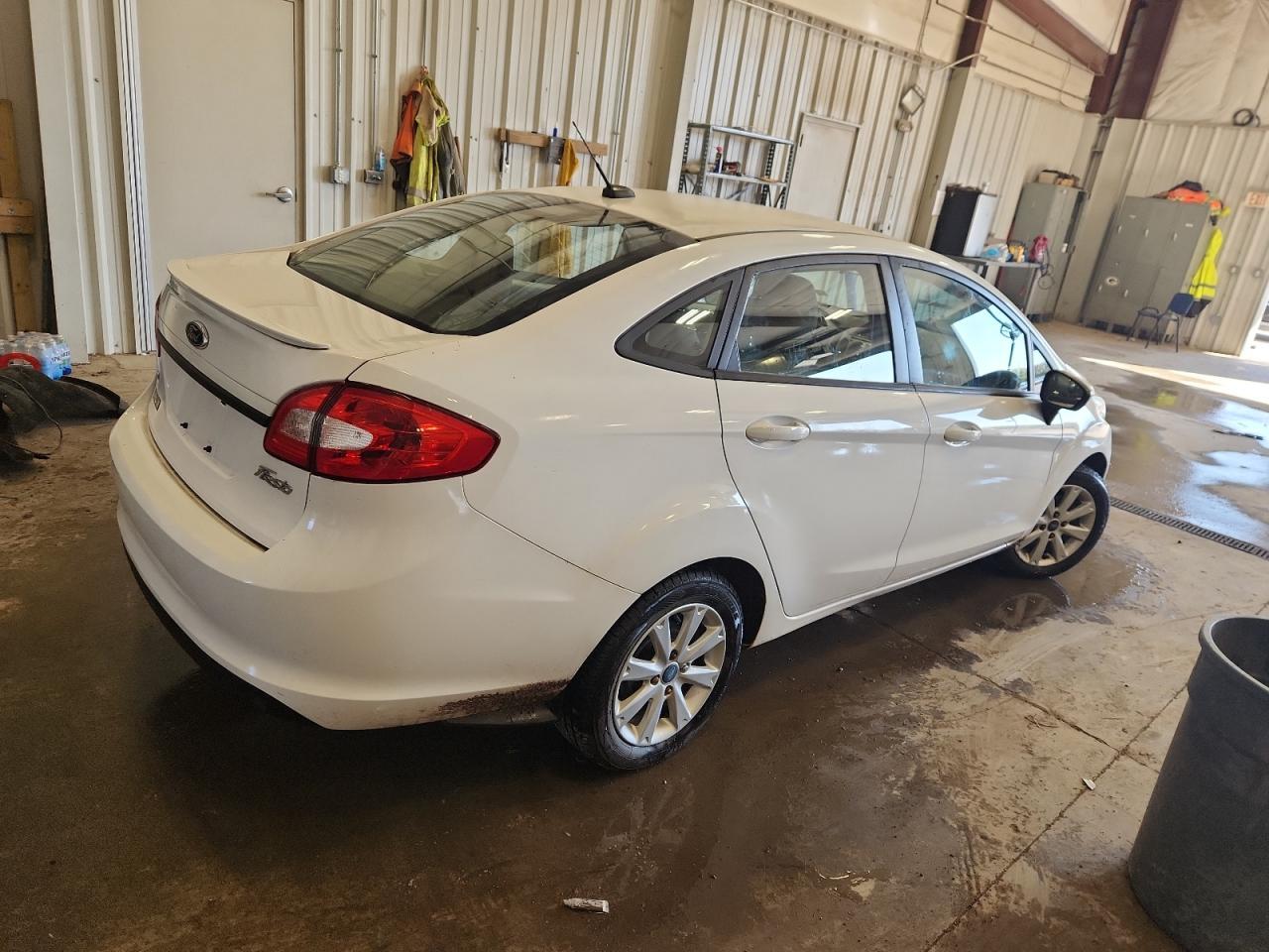 2012 FORD Fiesta