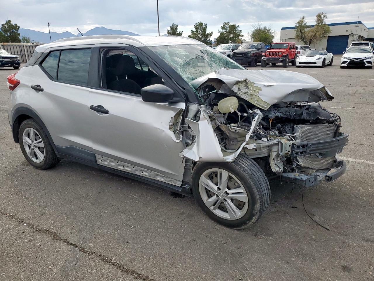 2019 NISSAN KICKS