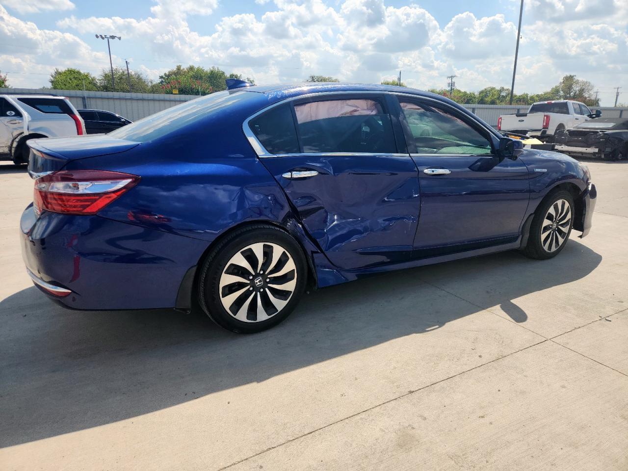 2017 HONDA ACCORD