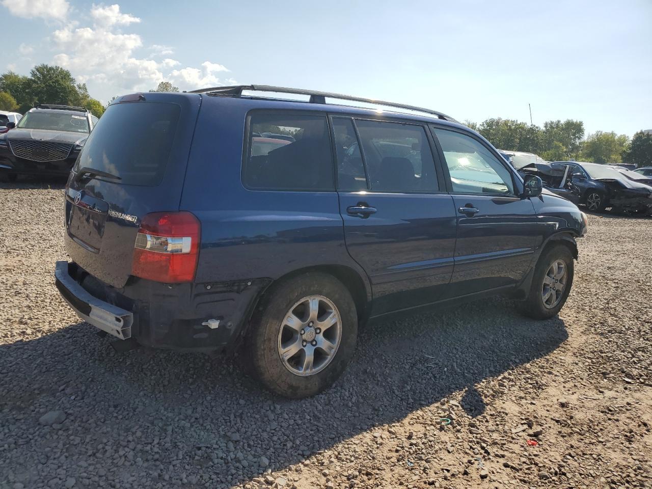 2004 TOYOTA HIGHLANDER