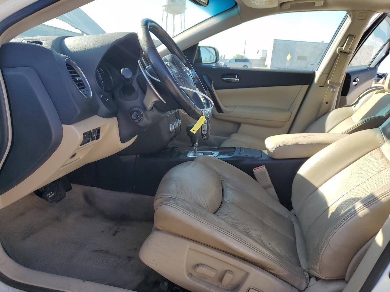 2013 NISSAN Maxima