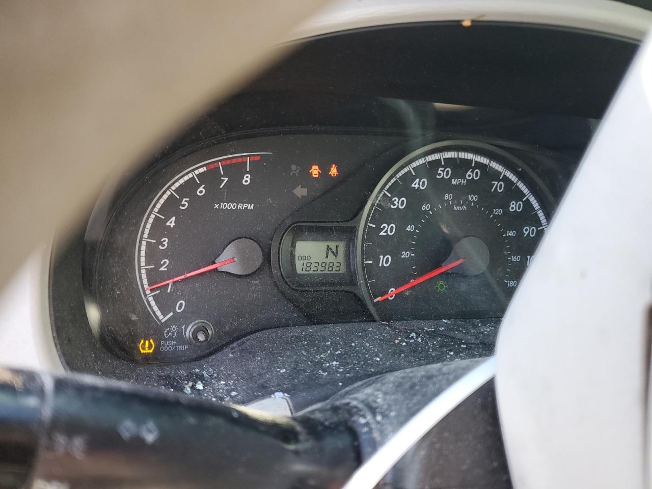 2011 TOYOTA SIENNA