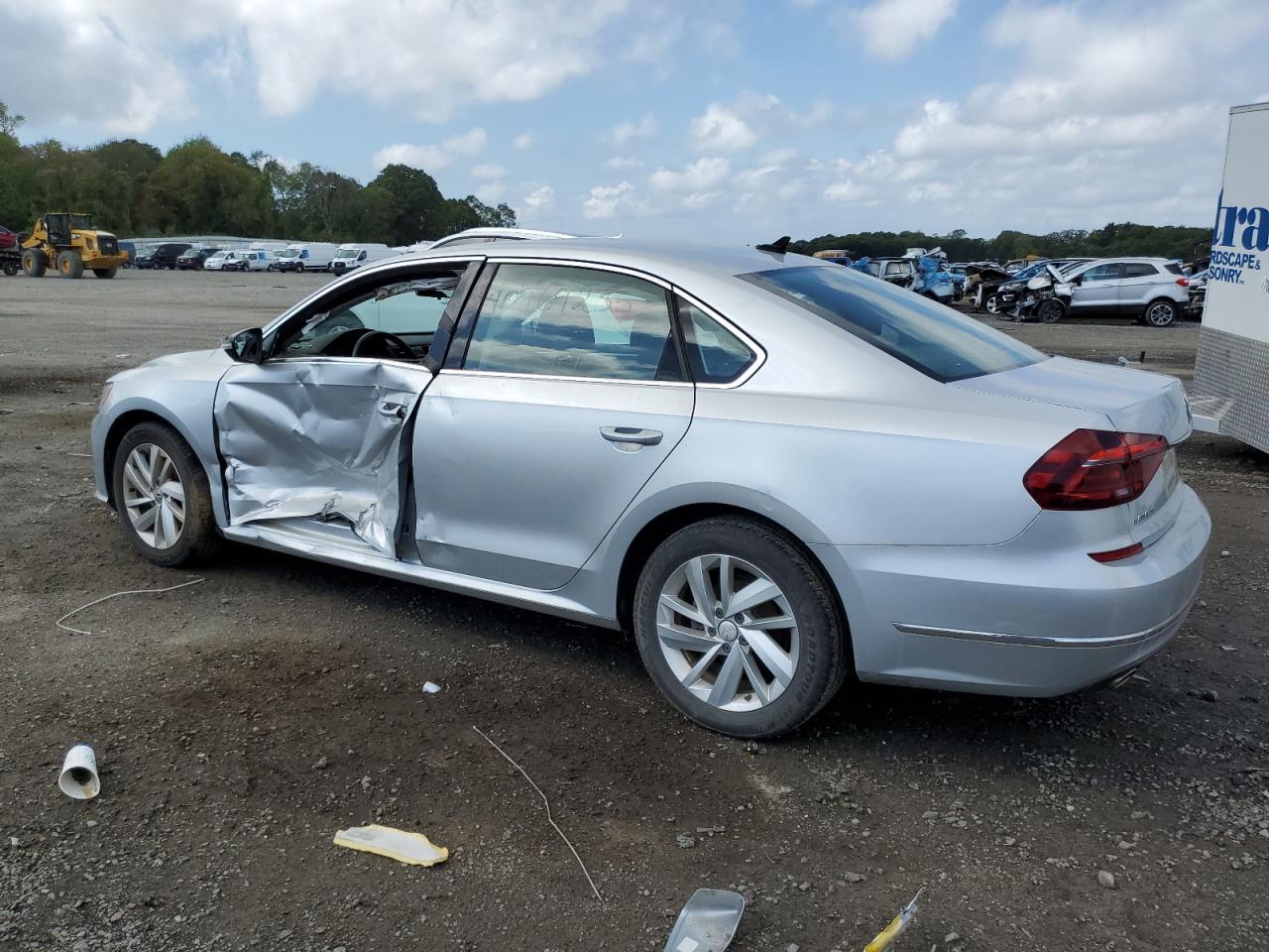 2018 VOLKSWAGEN Passat