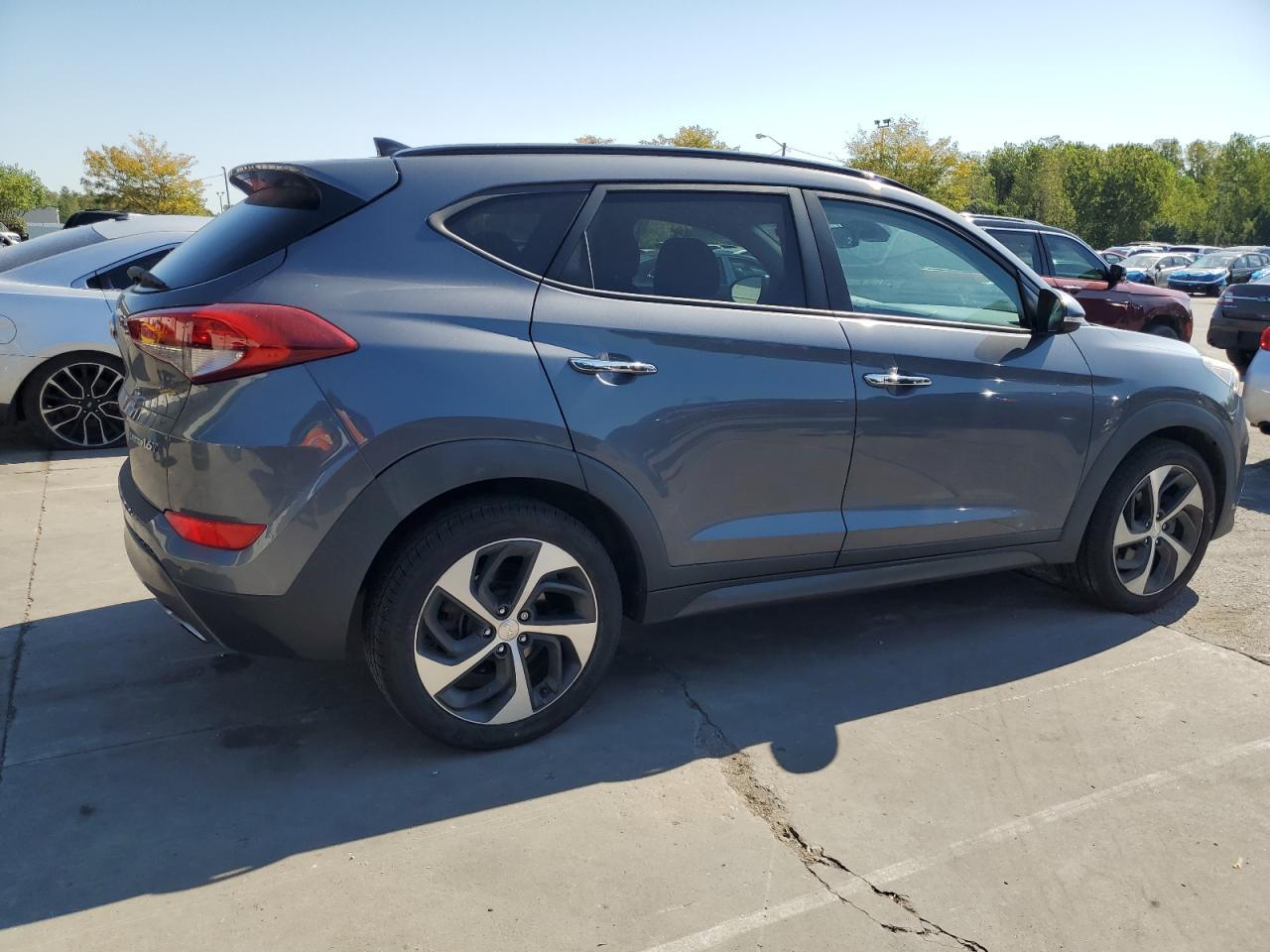 2016 HYUNDAI TUCSON