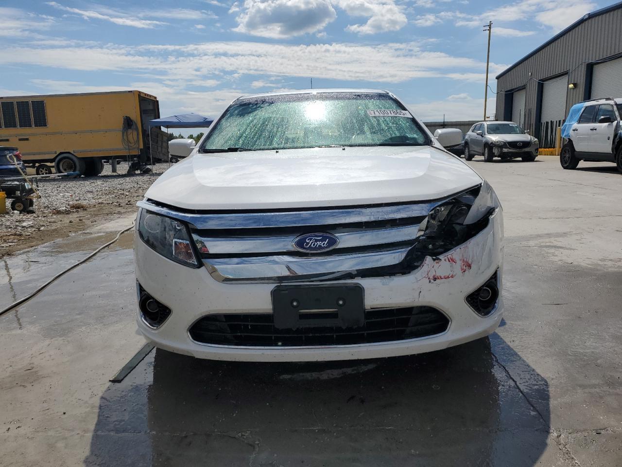 2011 FORD FUSION