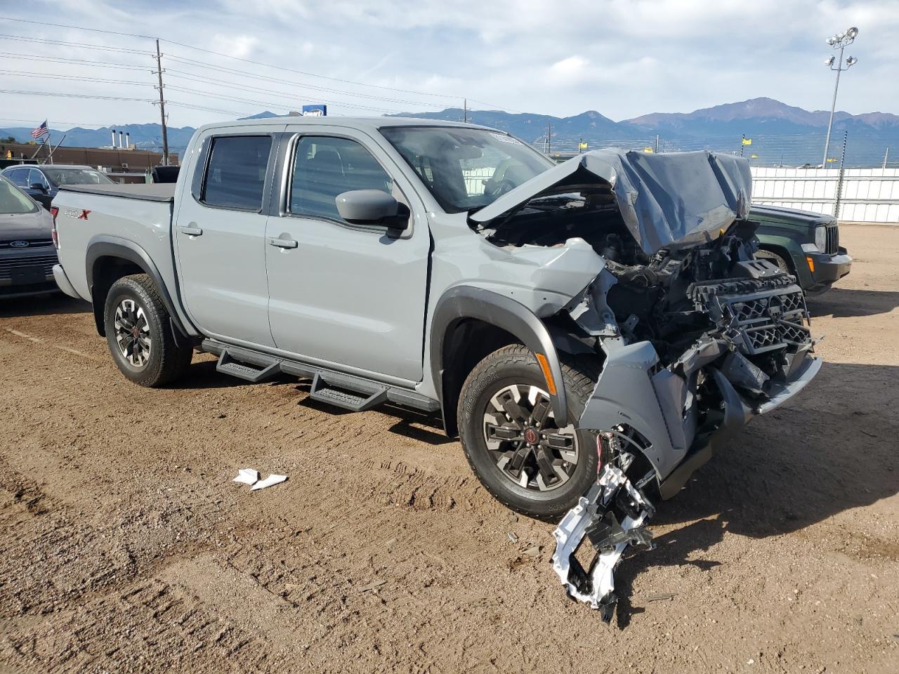 2023 NISSAN Frontier