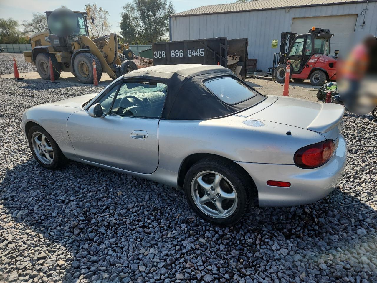 2002 MAZDA MX-5 Miata