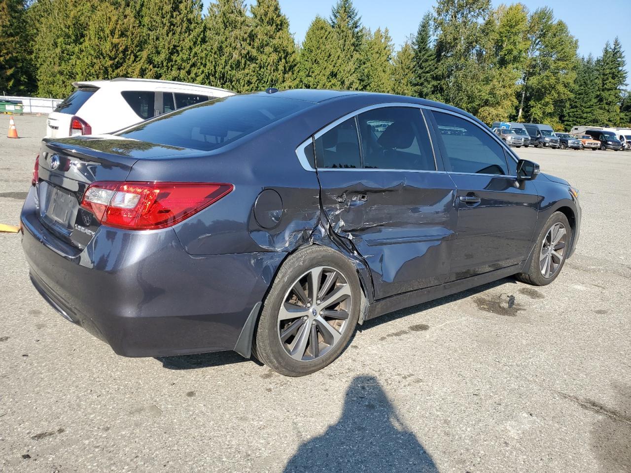 2015 SUBARU Legacy
