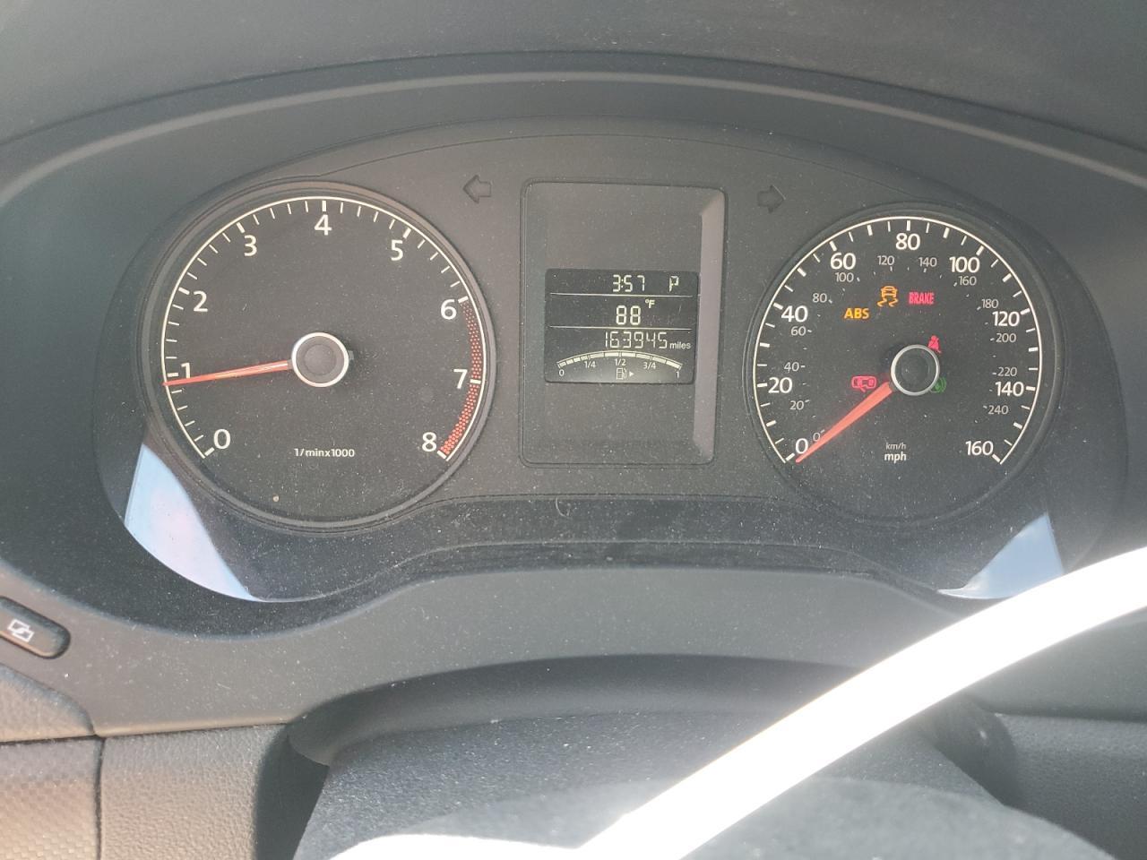 2011 VOLKSWAGEN JETTA