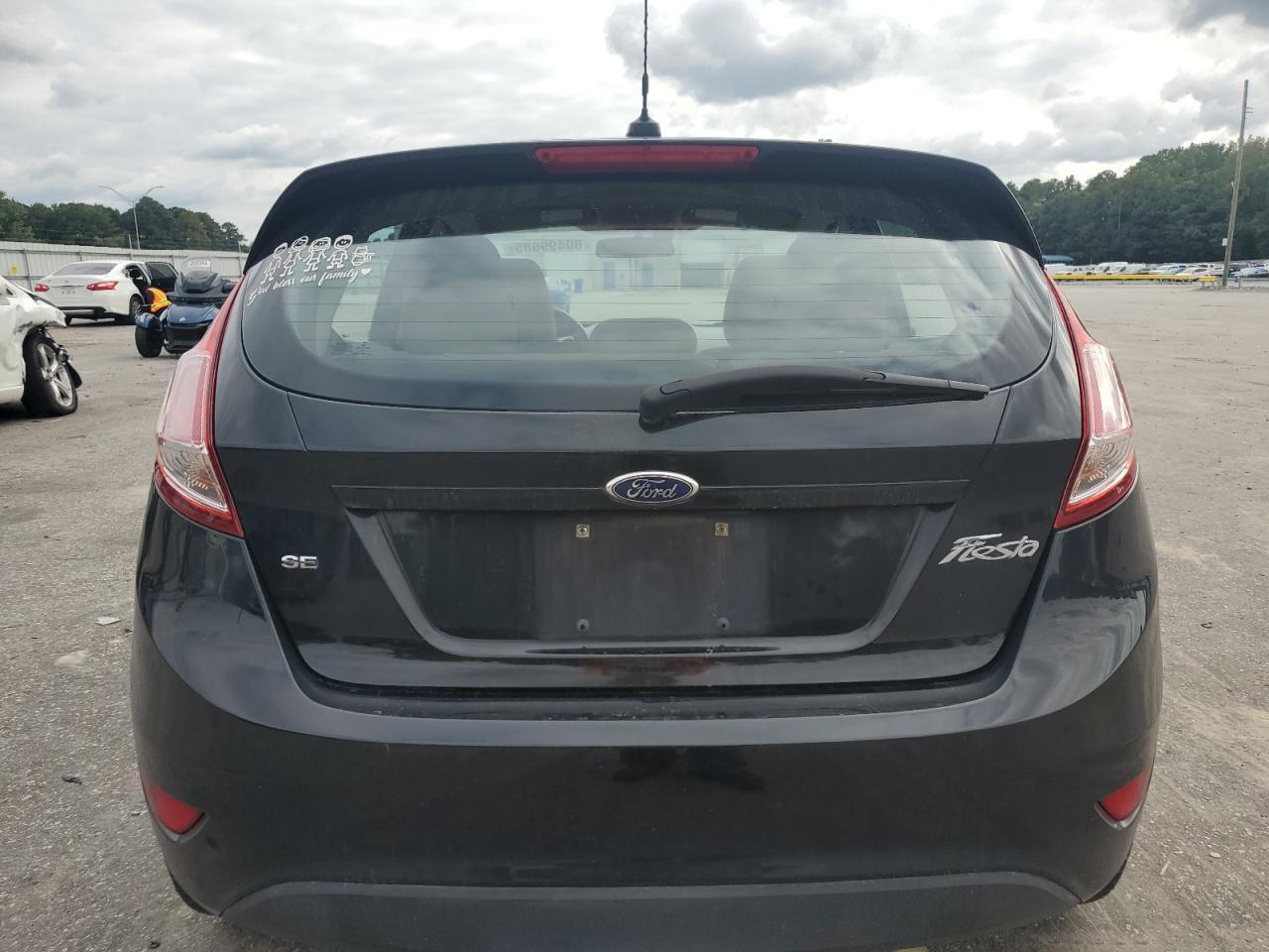 2015 FORD Fiesta
