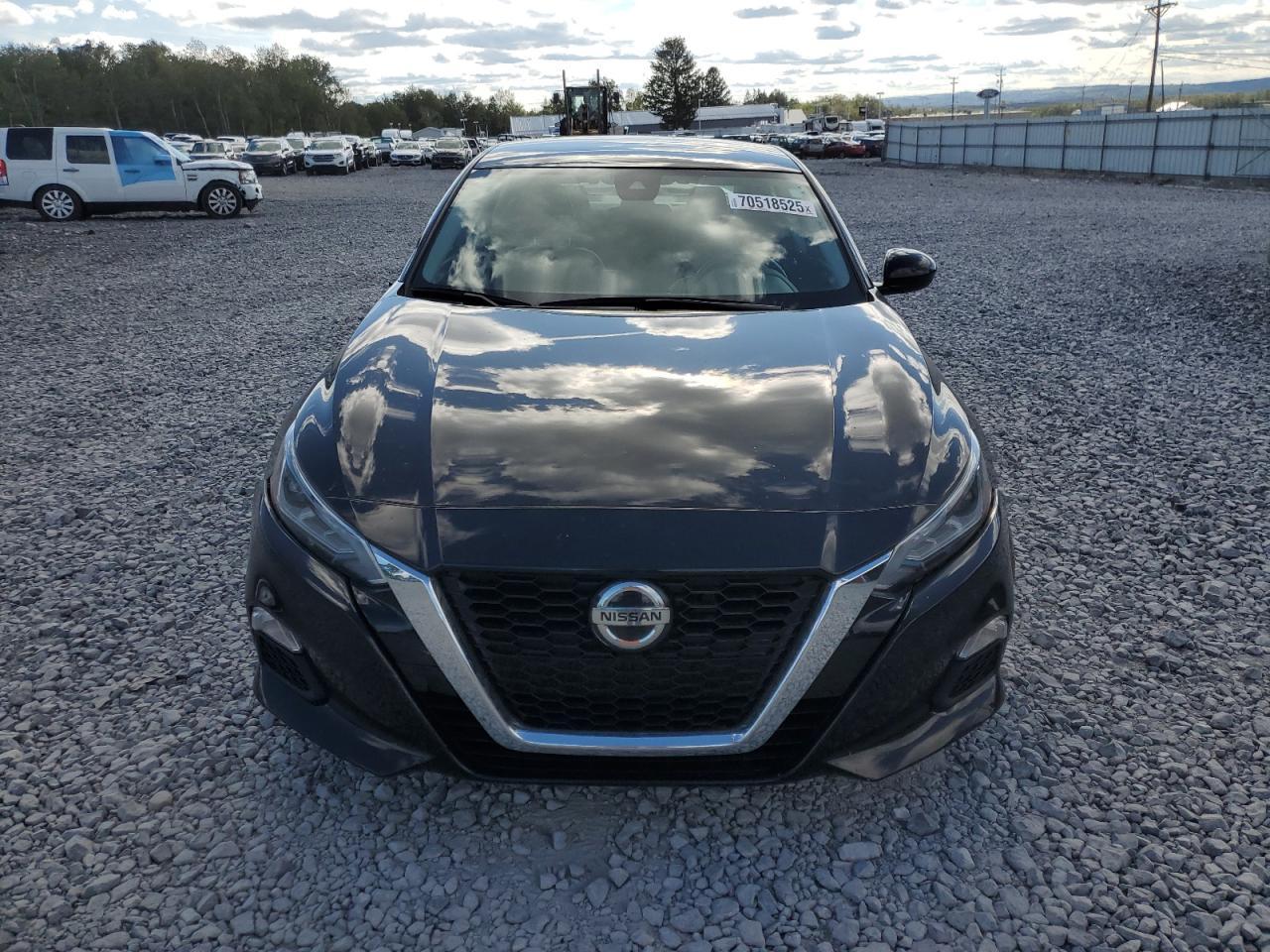 2022 NISSAN ALTIMA