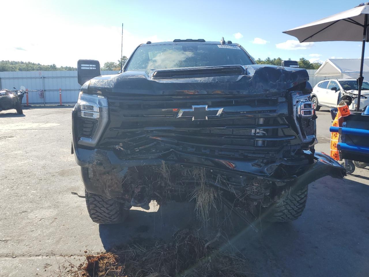2024 CHEVROLET Silverado
