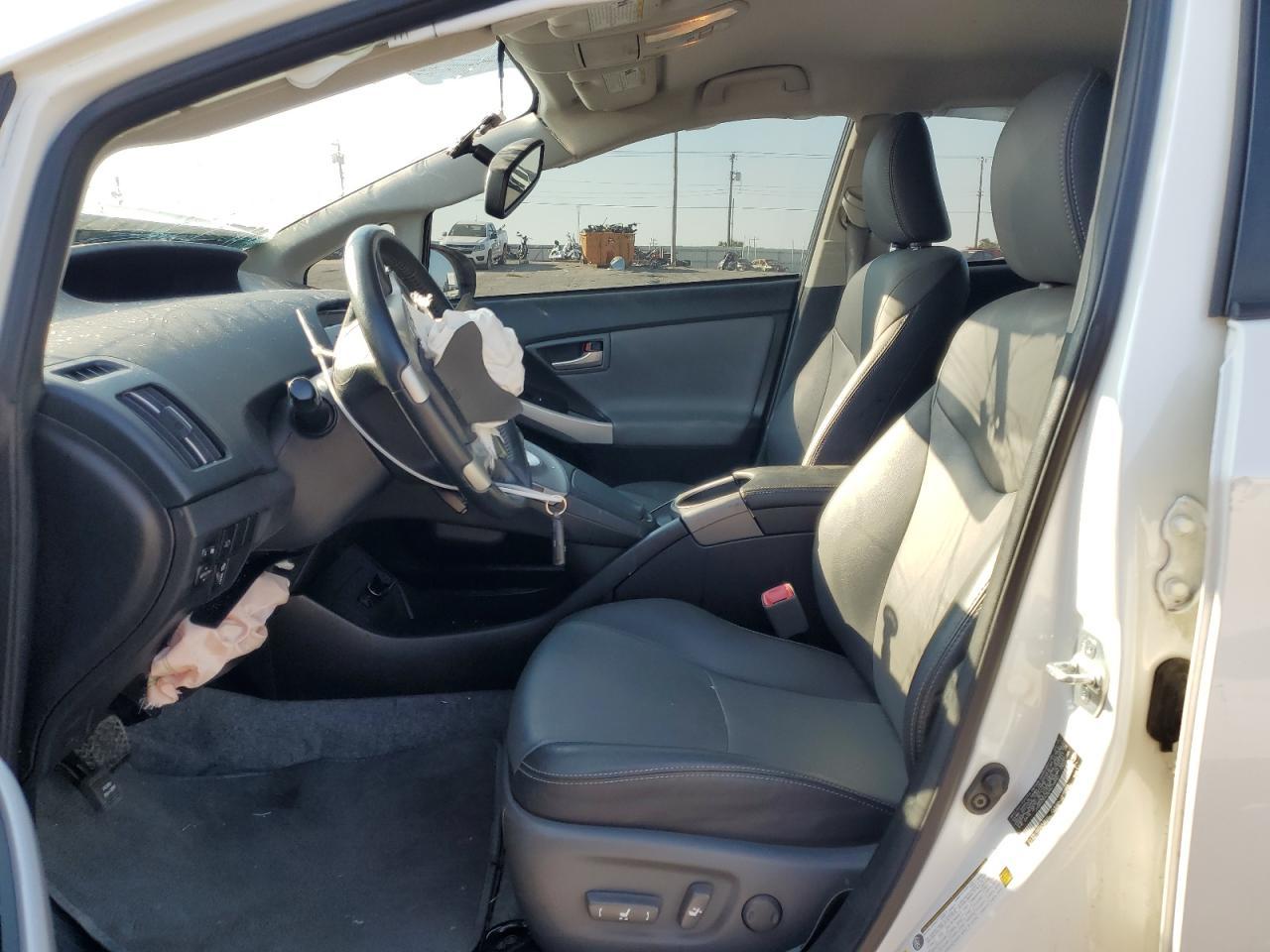 2013 TOYOTA PRIUS