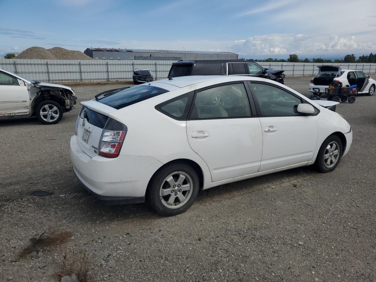 2004 TOYOTA PRIUS