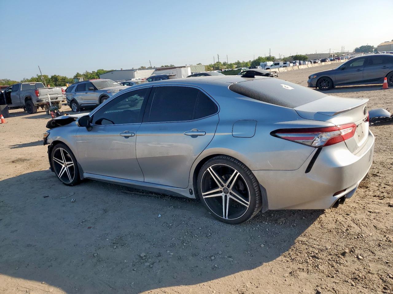 2019 TOYOTA CAMRY