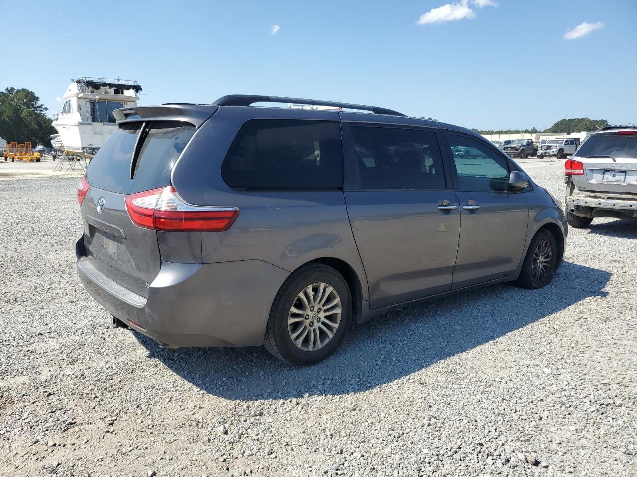 2015 TOYOTA SIENNA