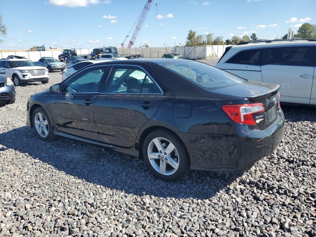 2014 TOYOTA CAMRY
