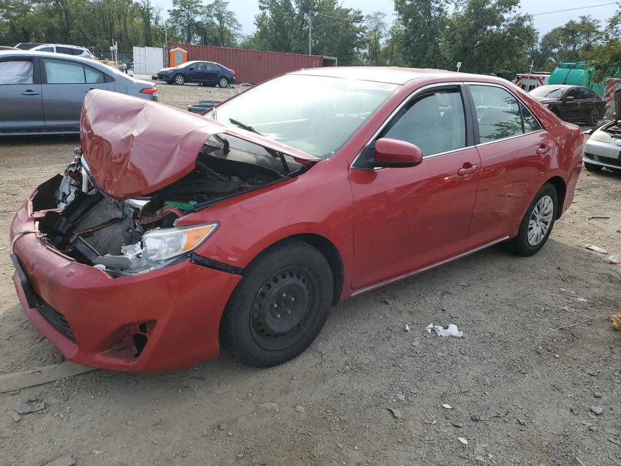 2014 TOYOTA CAMRY