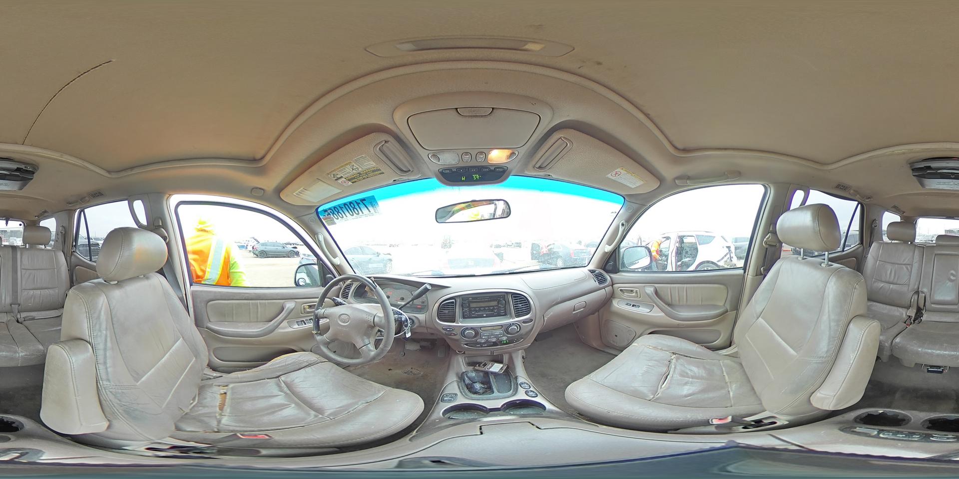 2002 TOYOTA Sequoia