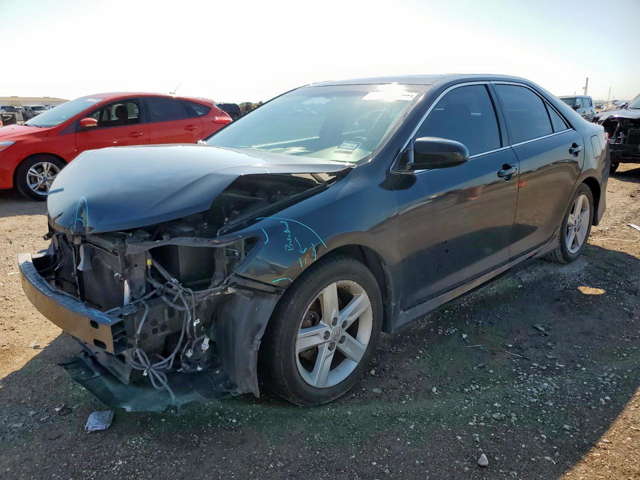 2013 TOYOTA CAMRY