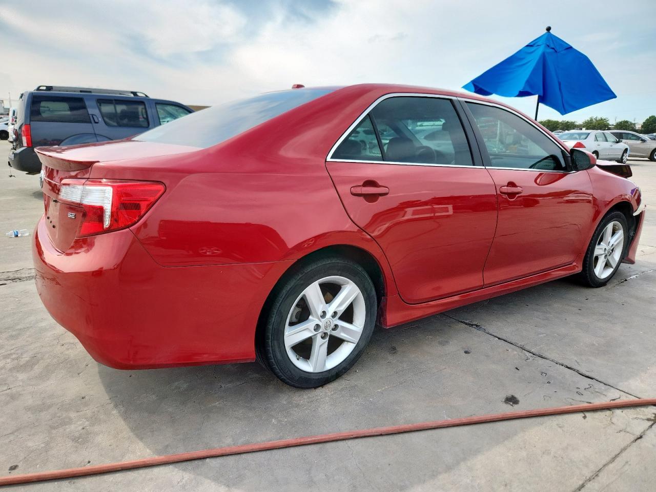 2014 TOYOTA CAMRY