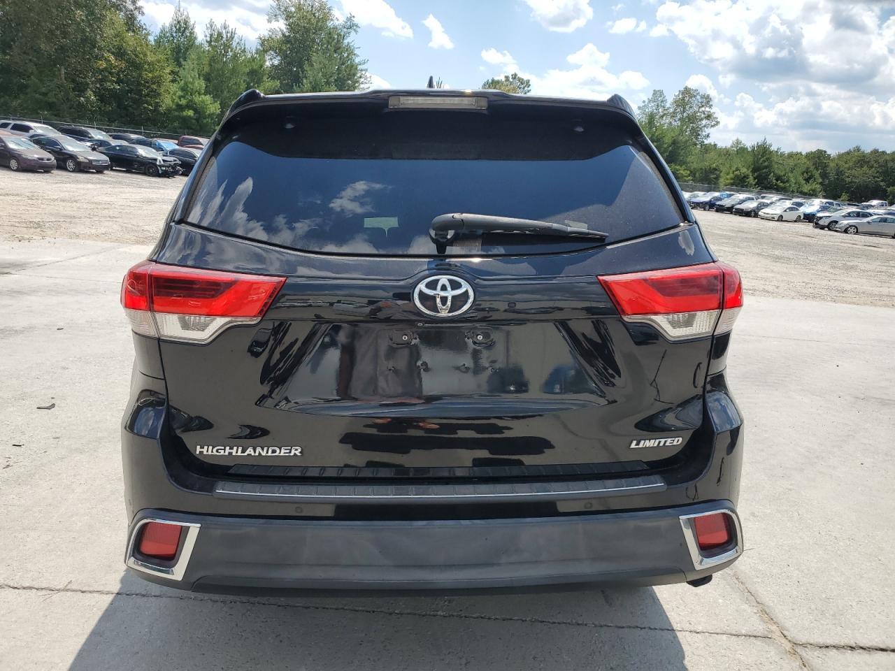 2018 TOYOTA HIGHLANDER