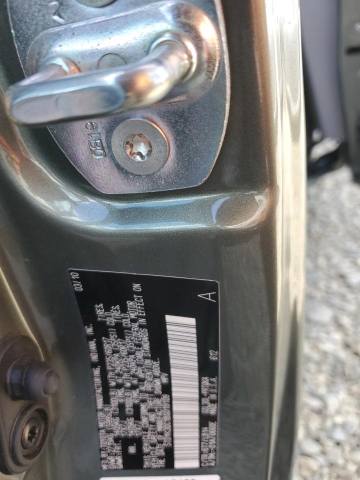 2011 TOYOTA SIENNA