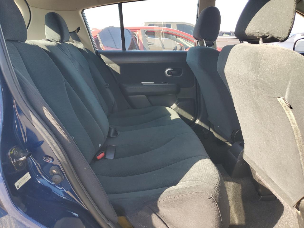 2012 NISSAN VERSA