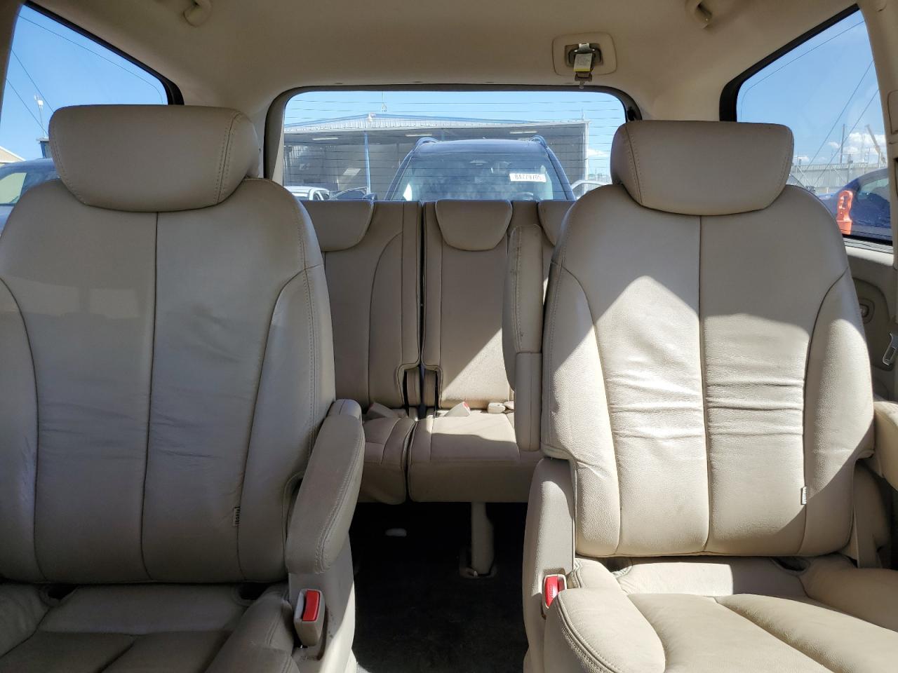 2008 KIA SEDONA