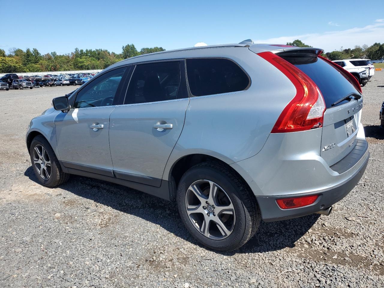 2011 VOLVO XC60