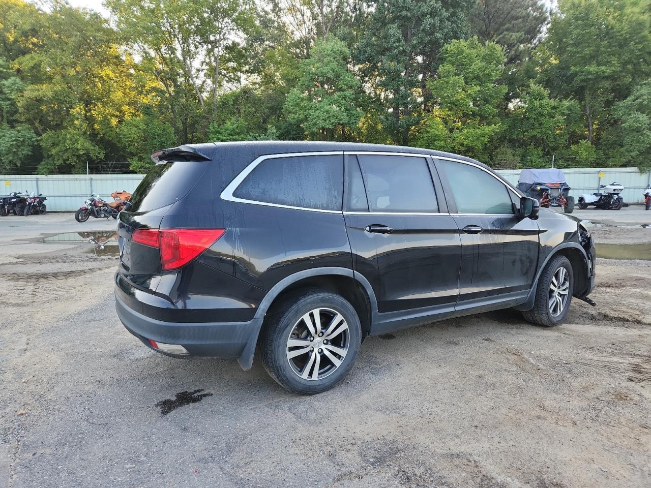 2017 HONDA PILOT