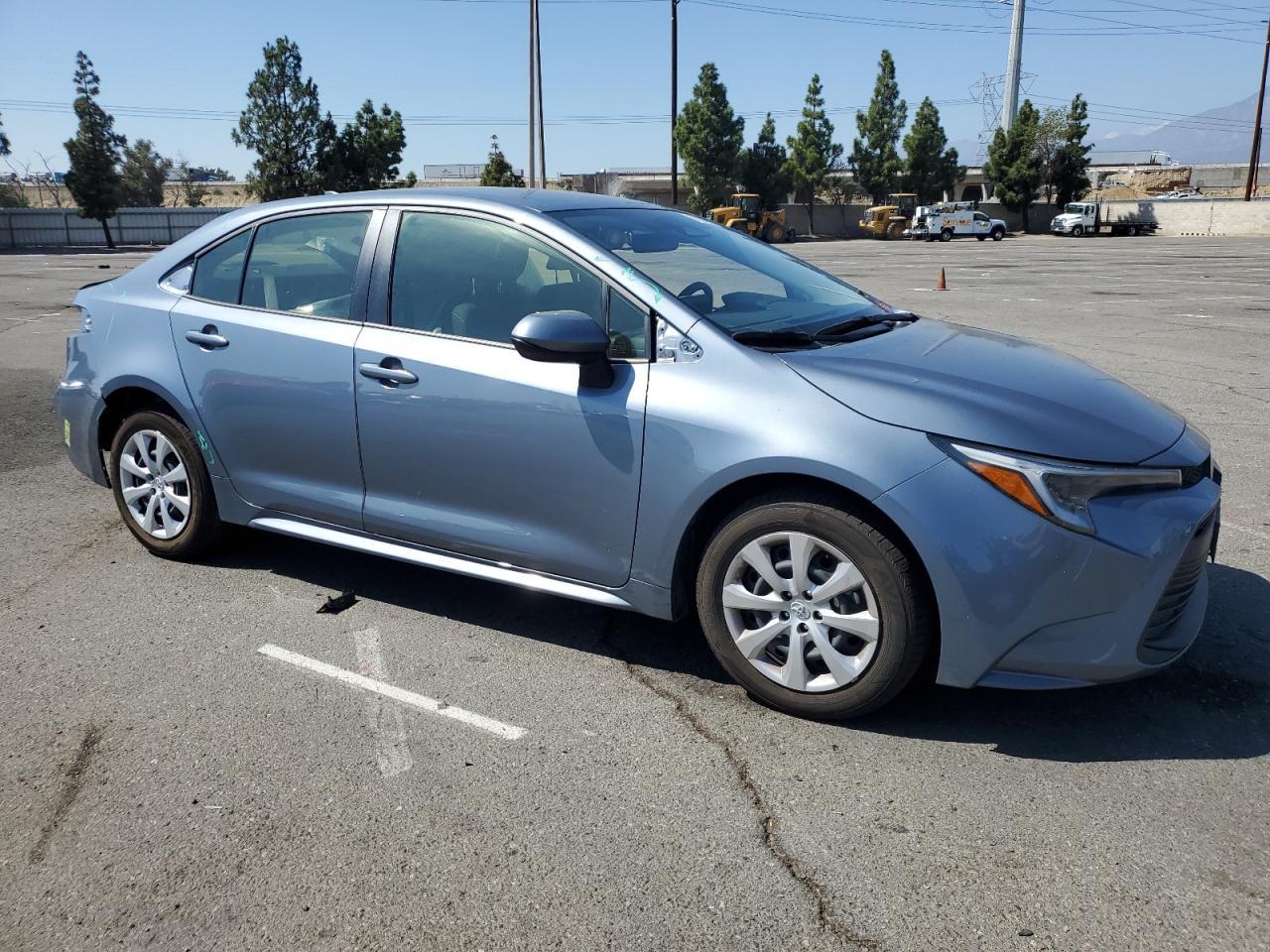 2025 TOYOTA COROLLA