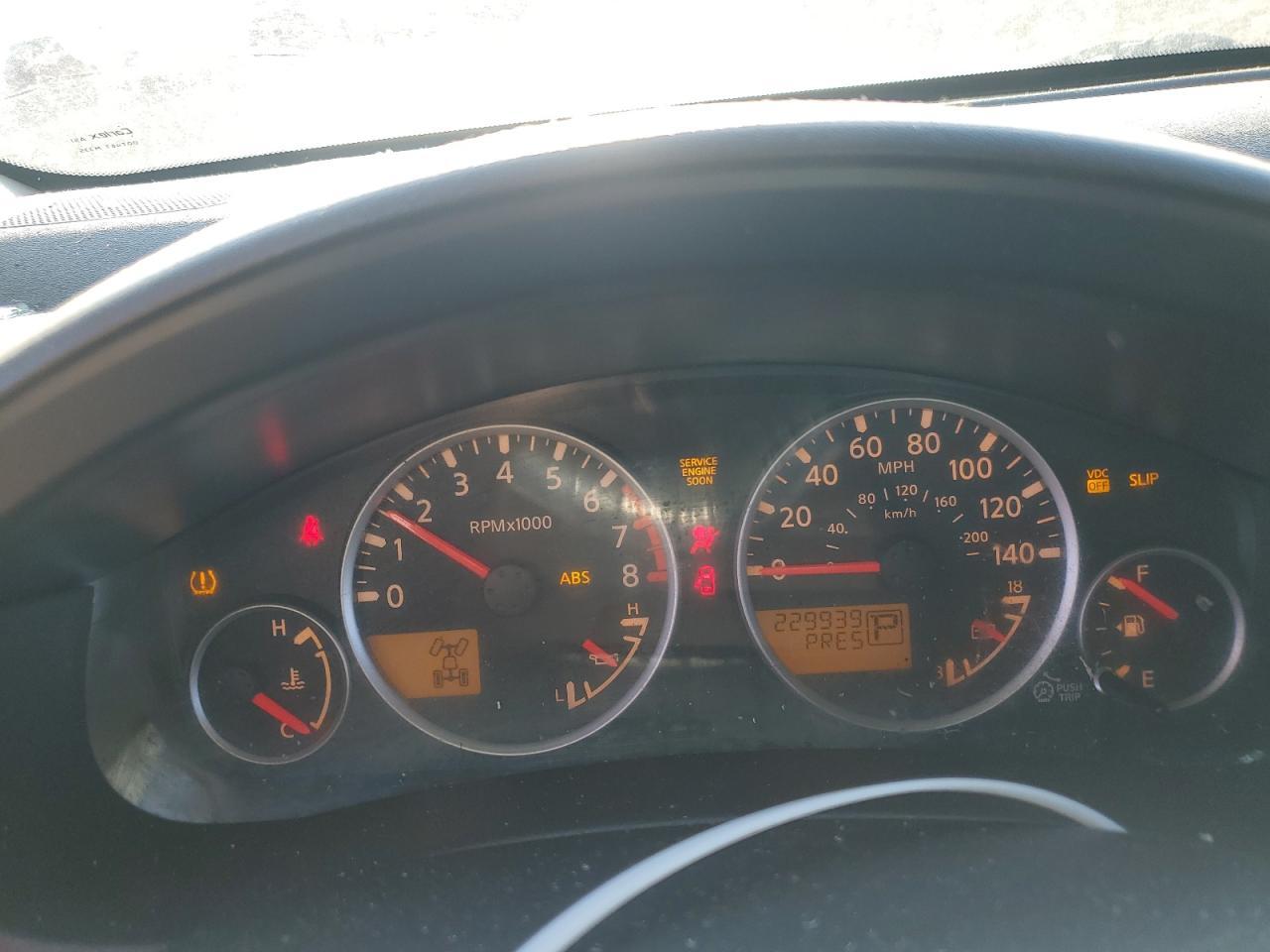 2011 NISSAN PATHFINDER