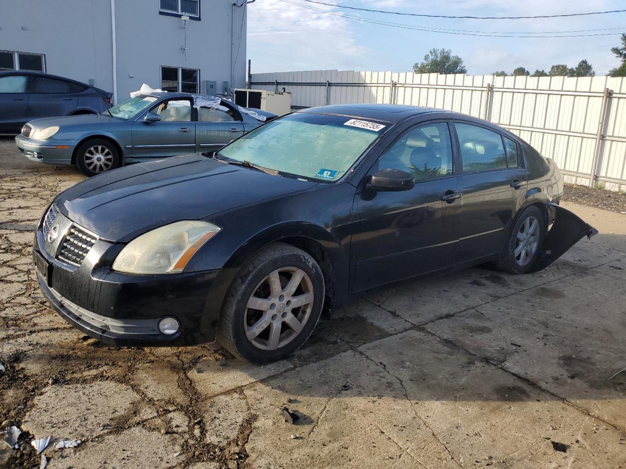 2004 NISSAN Maxima