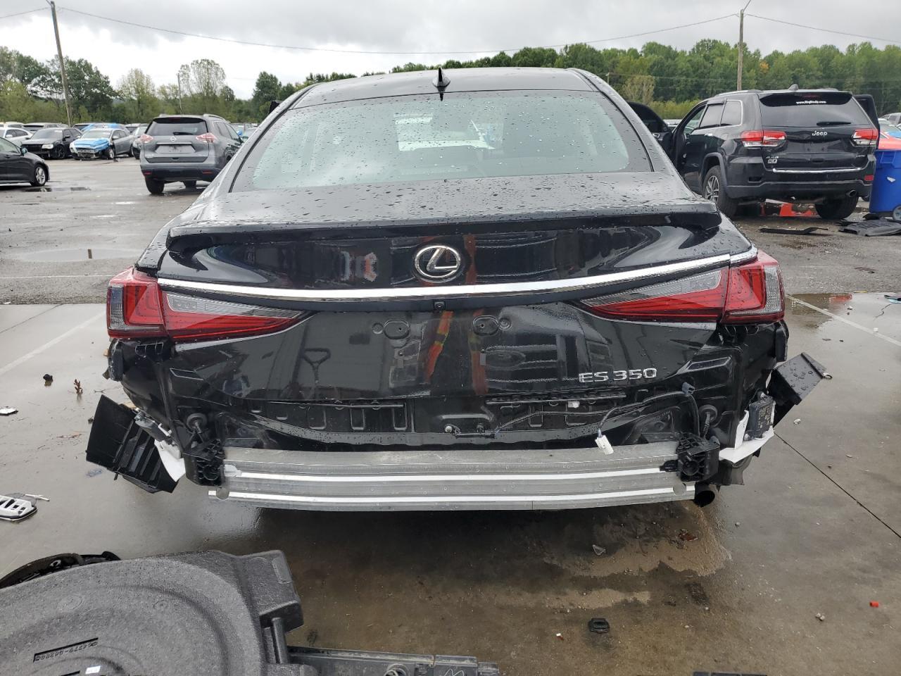 2024 LEXUS Es