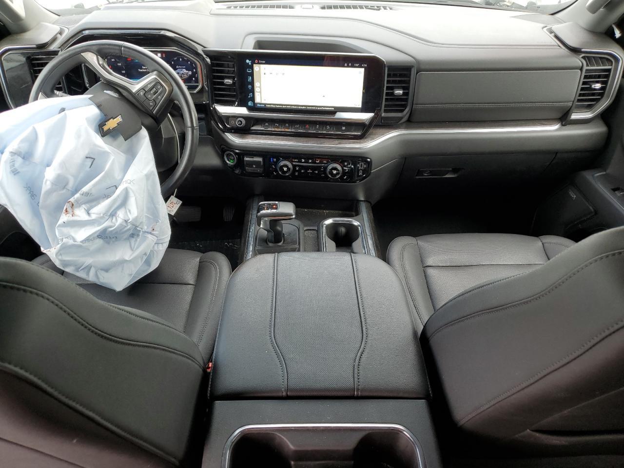 2023 CHEVROLET Silverado