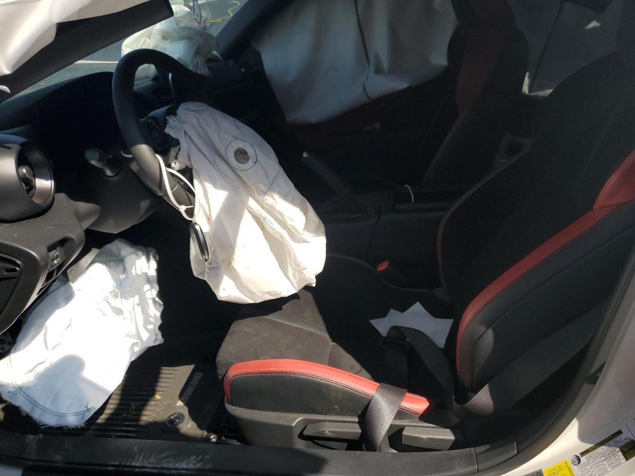 2024 TOYOTA GR 86