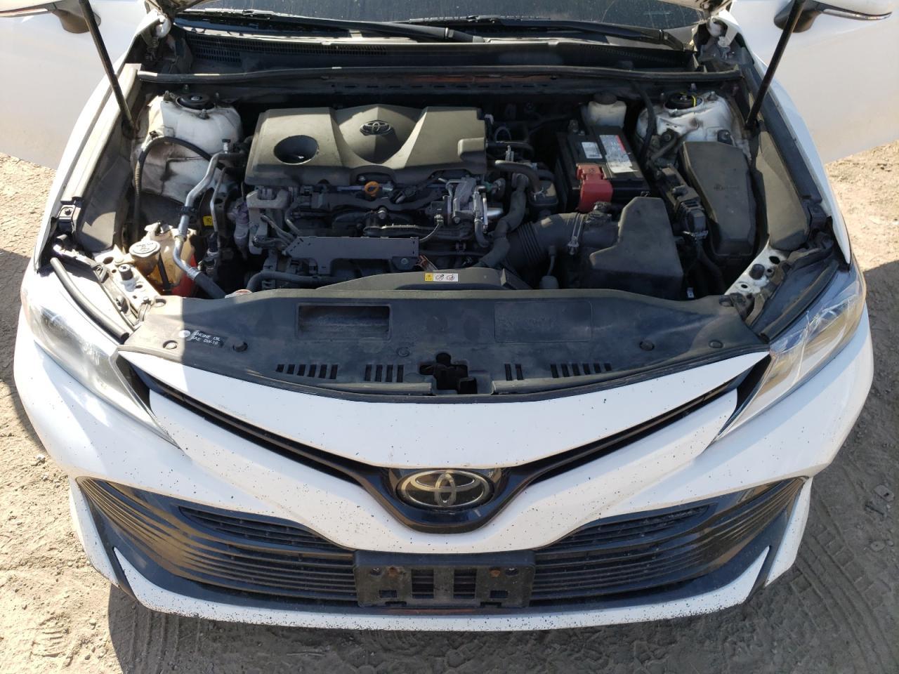 2018 TOYOTA CAMRY
