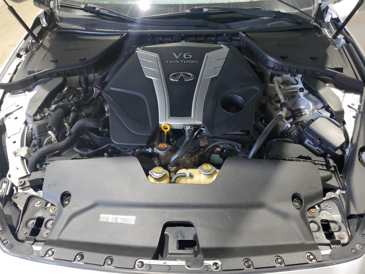 2016 INFINITI Q50